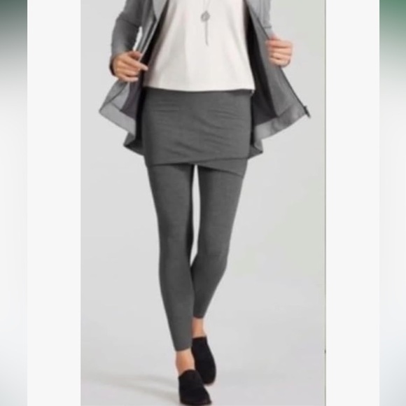 CAbi Pants - CAbi Heather Gray Skirted Leggings – Size M